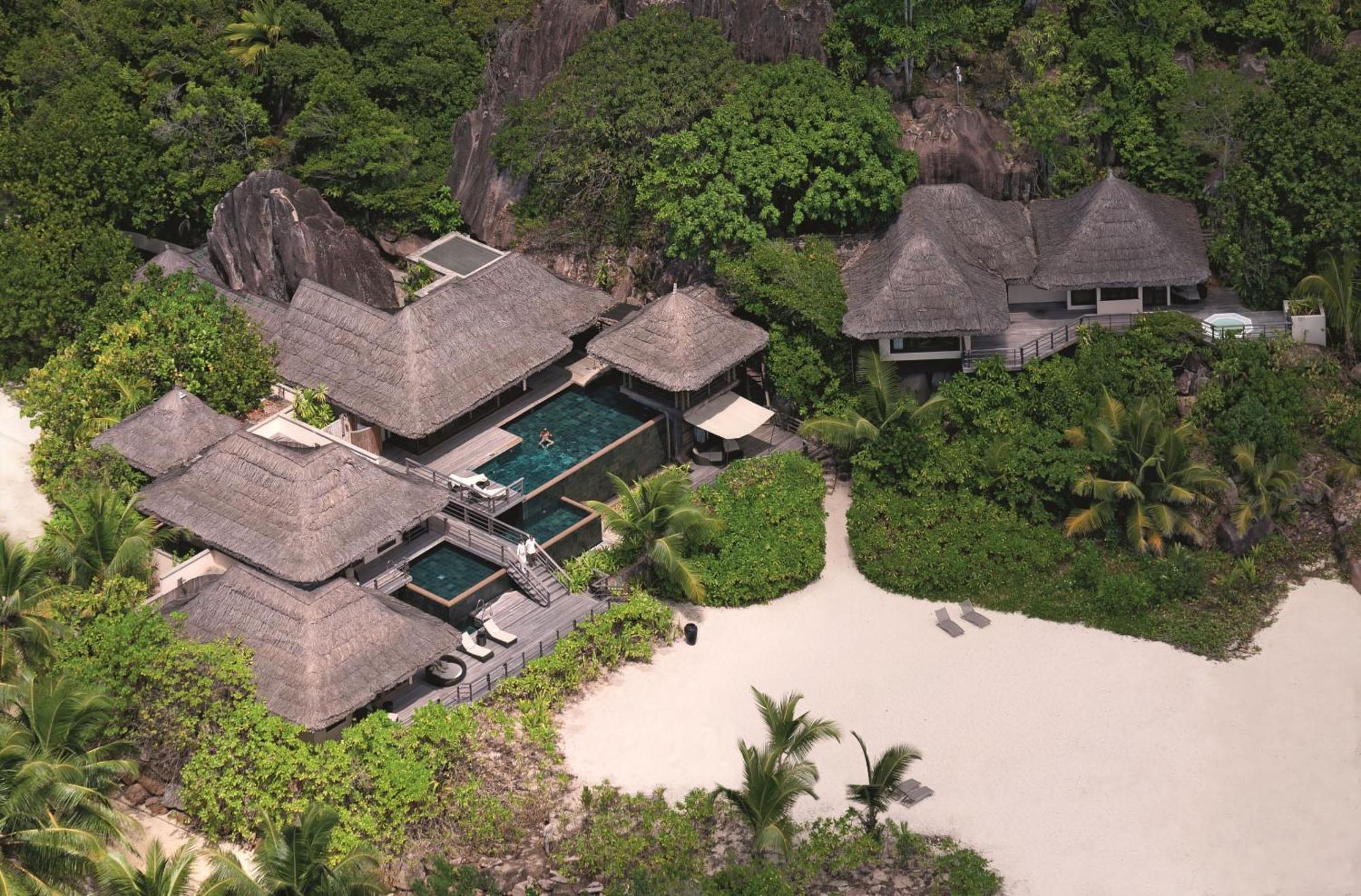 Constance Lemuria Grand Anse  Esterno foto Aerial view of the resort