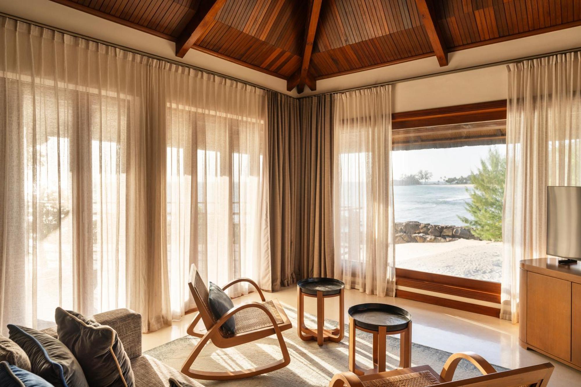Constance Lemuria Grand Anse  Esterno foto Interior of a villa